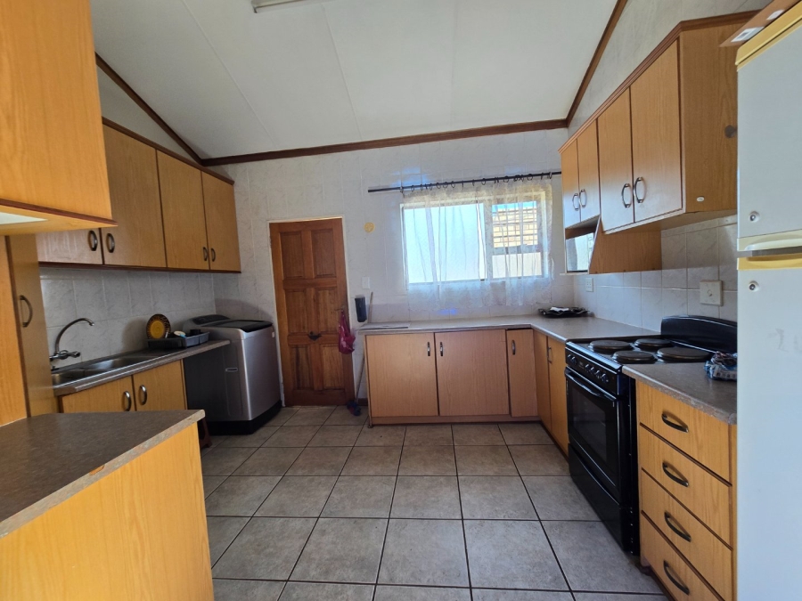 2 Bedroom Property for Sale in Langenhovenpark Free State